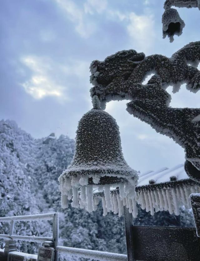 九華山冬雪禪境，一場心靈的修行之旅。