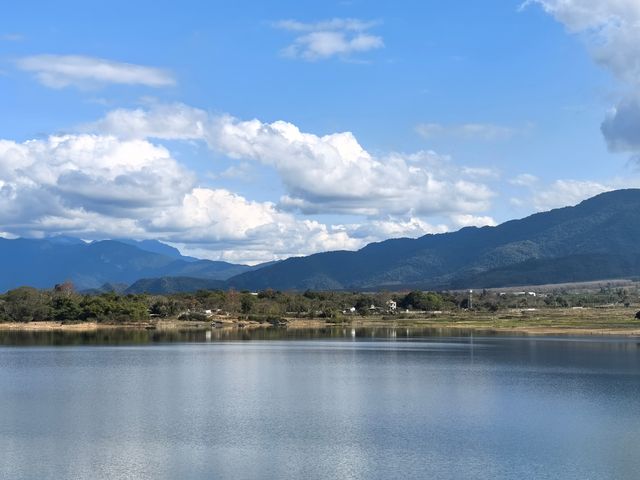 亞洲第一大土壩一一大廣壩風景區