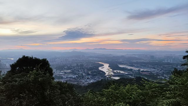 河源筆架山公園登高看日出，風景非常優美