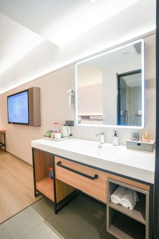 Discover Home Inn Select: Unlock the Secret to a Luxurious Weekend Getaway