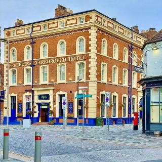 Discover Grimsby’s Town Centre: A Charming Walk Through History!