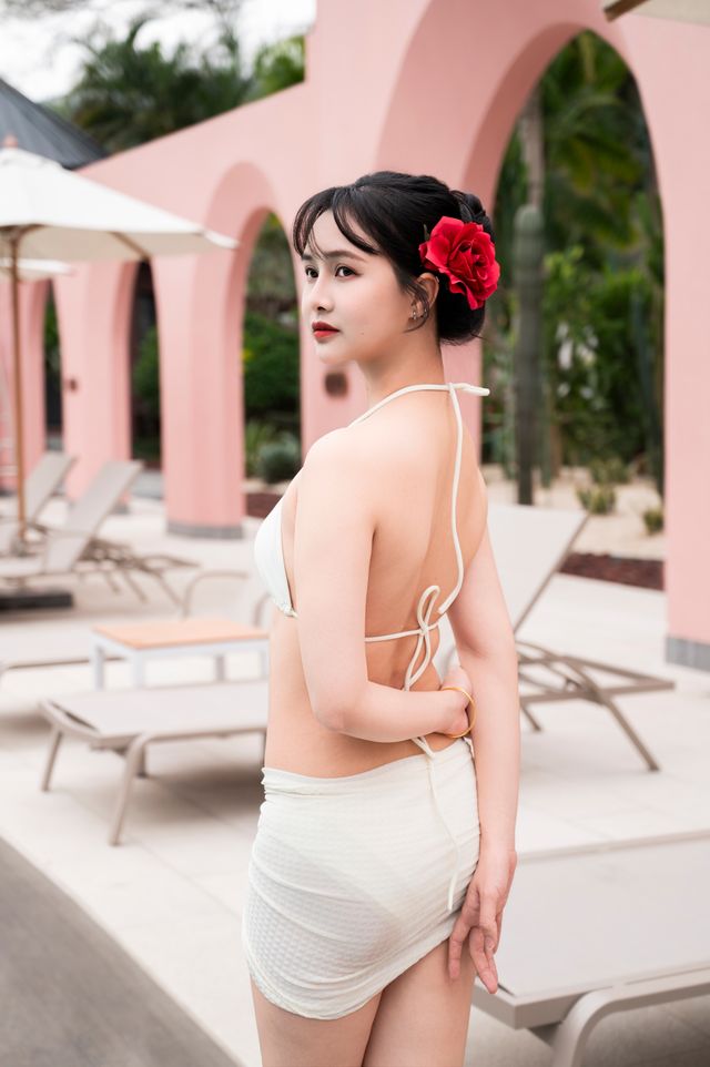 泡個溫泉差點被自己美到窒息