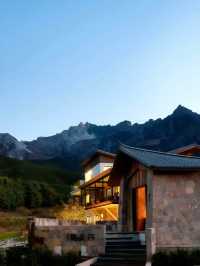 一睜眼就能睇到風景嘅酒店——不晚里予·日照金山