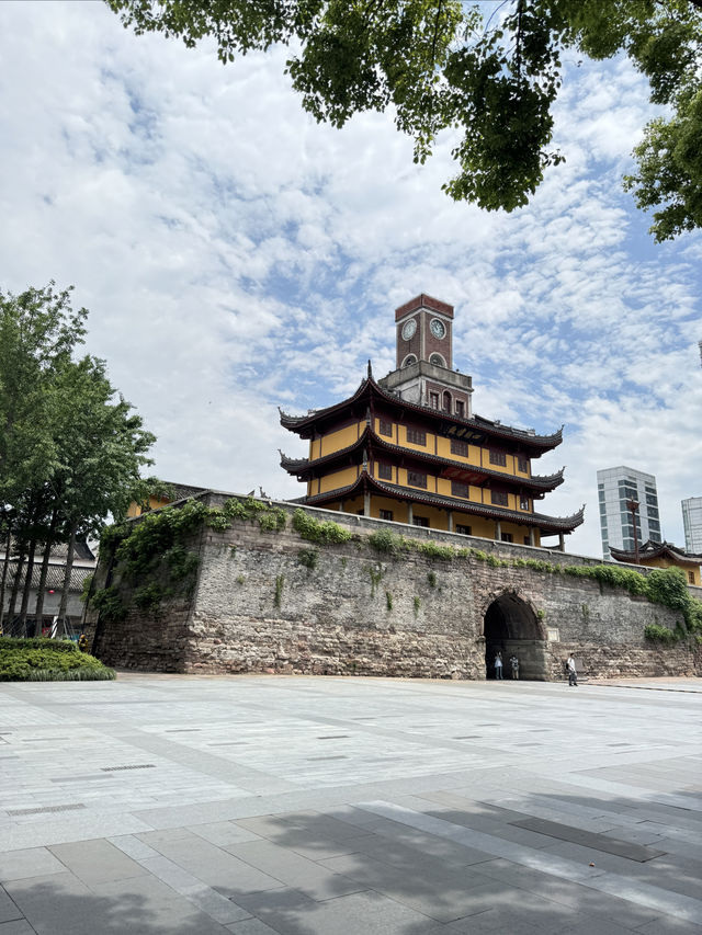 住喺全季寧波天一廣場鼓樓酒店，你可以得到啲咩？