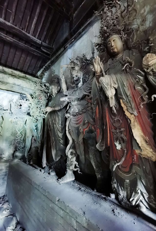 一尊鐵佛，千年守望。晉城鐵佛寺，以鐵鑄魂