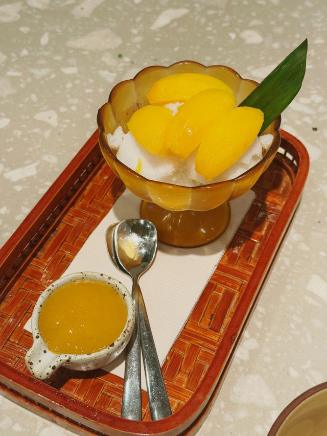 🍛曼谷米其林必比登老字号！Rongsi Pochana好吃到跺腳～
