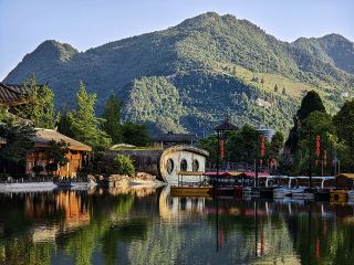 Escape to a Hidden Gem in Northern Guizhou! Rafting, Feasting, and the Intangible Cultural Heritage "Nuo Opera"