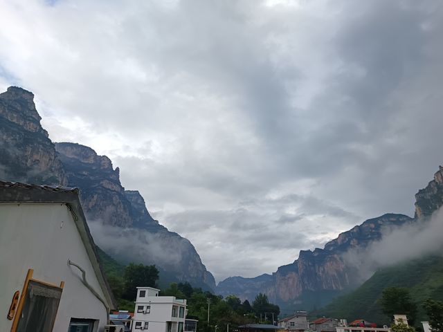 八泉峽畔的詩意棲居 | 山前月下民宿   想在八泉峽沉浸式賞景？來「山前月下」就啱啦！    
