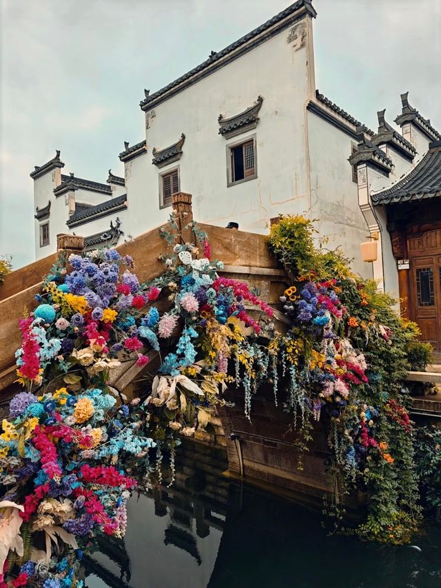 【孝感新玩法】穿越千年孝文化!槐蔭河夜遊、祥云灣古裝打卡 【孝感新玩法】穿越千年孝文化!槐蔭河夜遊、祥云灣古裝打卡