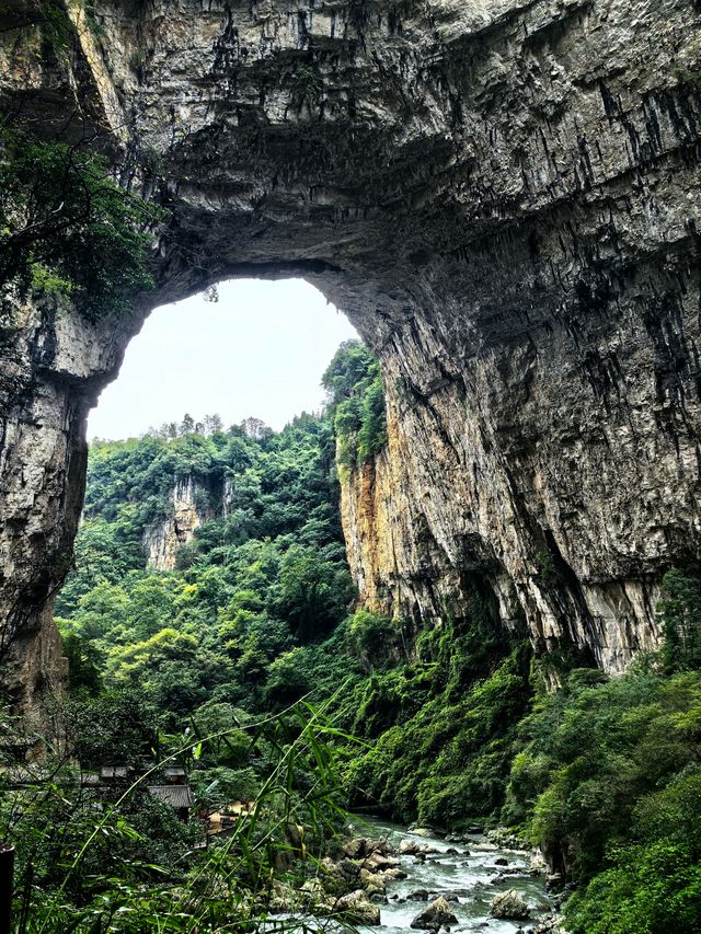 織金大峽谷——溶洞，峽谷，暗河，瀑布融為一體的奇觀