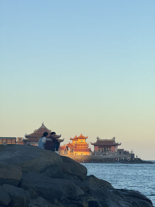 **漫步泉州黃金海岸：碧海金沙的愜意時光**