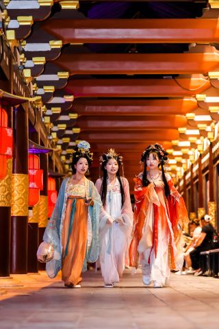 Ancient Style Night Photography Spot in Xiangyang Tang City