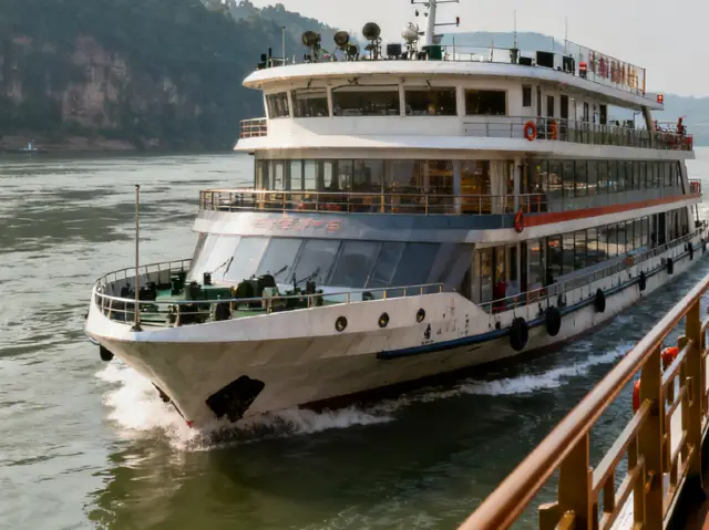 Night Cruise on Huangpu River: Shanghai’s Dazzling Skyline Spectacle