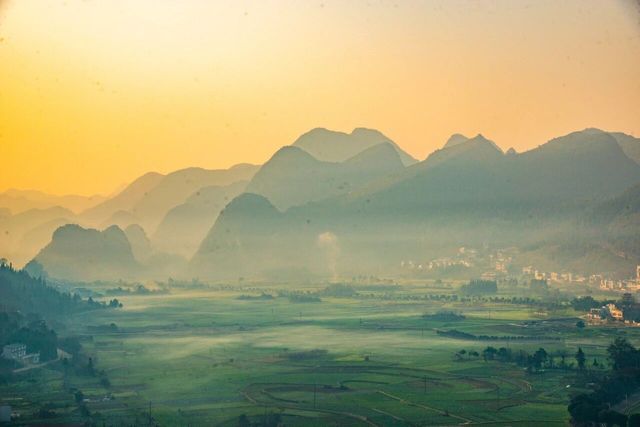 萬峰林平流霧觀賞攻略來啦! 萬峰林平流霧觀賞攻略來啦!