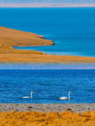 Celebrate National Day by heading to northern Xinjiang, packing Altay and Sailimu Lake into your trip