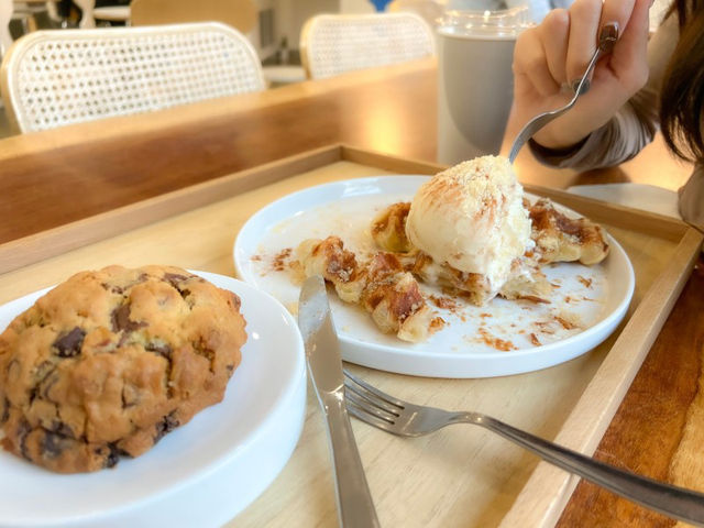 애견 동반 가능! 크로플 맛집의 경기광주 카페! 