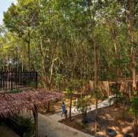 Giant Green  ร้านอาหารสไตล์ลอฟท์ในสวนยาง