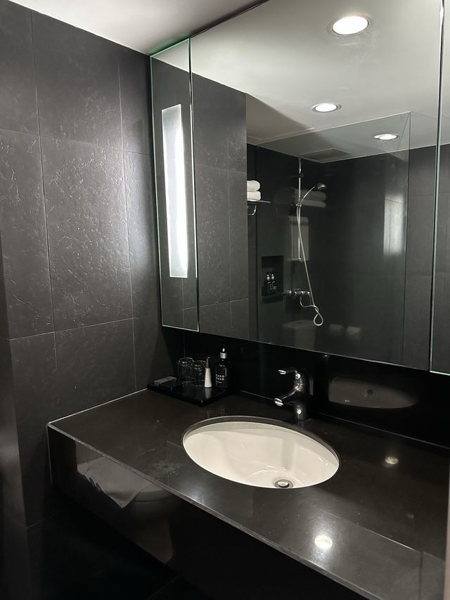 Bangkok | convenient hotel near Asok station😍