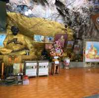 วัดถ้ำเสือ วัดดังเมืองกระบี่