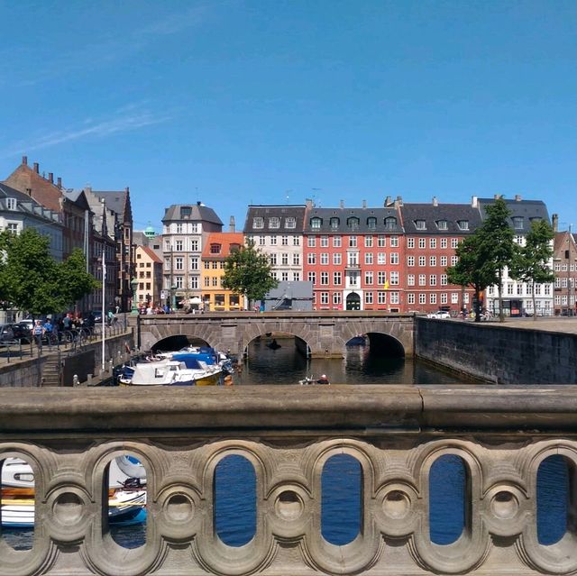 The Colourful and Picturesque Nyhavn 