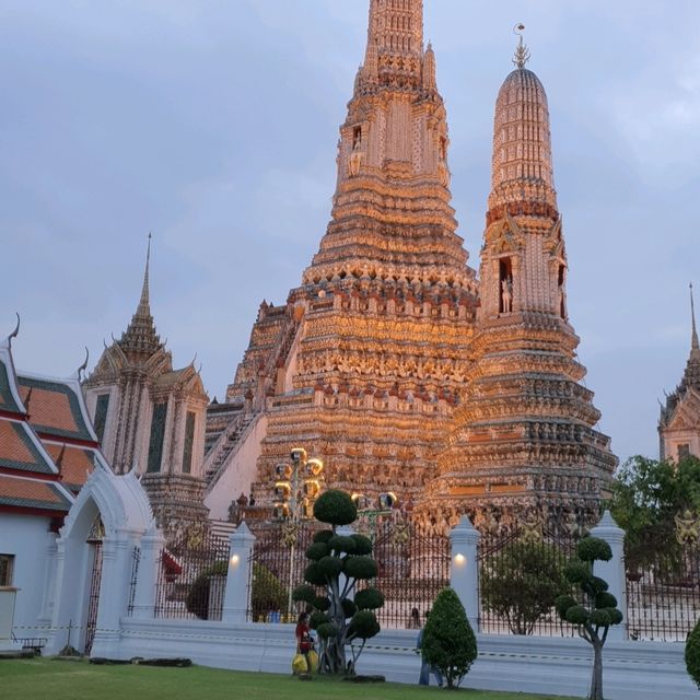 วัดอรุณฯ ยามเย็นที่งดงาม