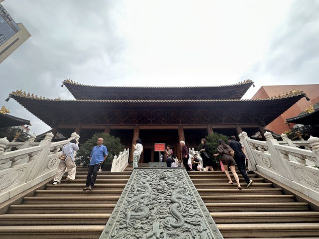 JingAn Temple วัดใจกลางเซี่ยงไฮ้ JingAn Temple วัดใจกลางเซี่ยงไฮ้