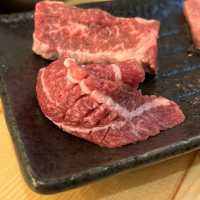 【大阪・京橋】水晶板で焼く立ち食い焼肉「三坪（さんつぼ）」
