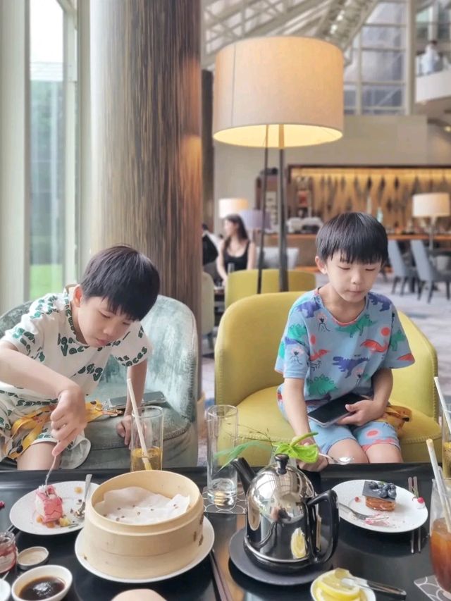 여유로운 애프터눈티 타임