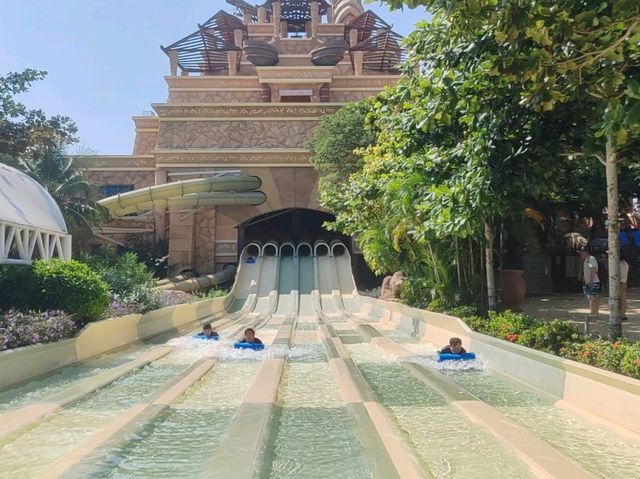 三亞亞特蘭提斯度假區水上樂園，帶你進入海洋世界！
