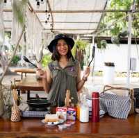 The Play Yard พักรถบ้านริมทะเลภูเก็ต