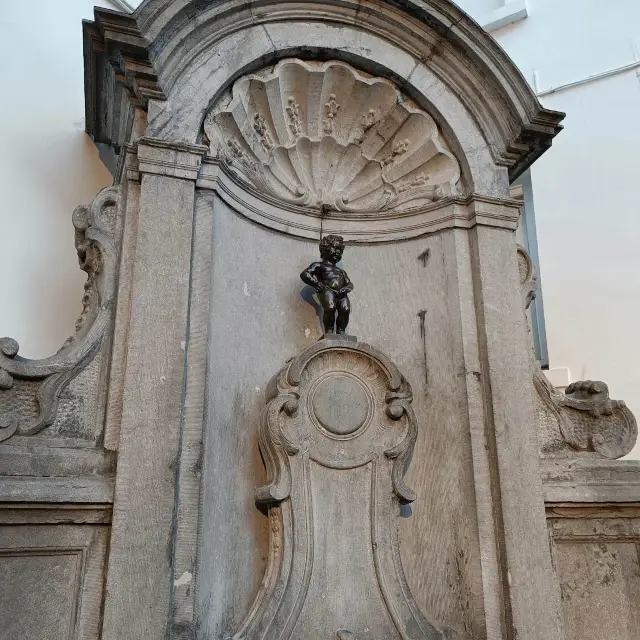 Manneken Pis Brussels