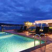 馬來西亞🇲🇾沙巴✨🌊浪漫🈵️分泳池夜景🌃📍 Kota Kinabalu Marriott Hotel