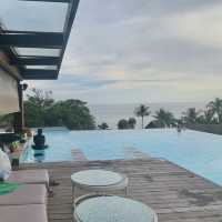 สระว่ายน้ำ rooftop ที่ KC Grande resort&Spa 