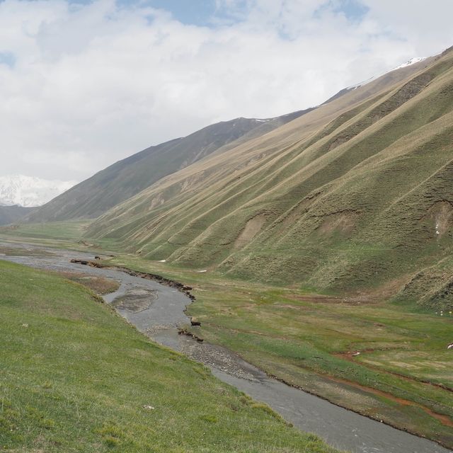 Hike to Truso Valley