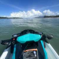 Explore Langkawi with a jetski ☀️