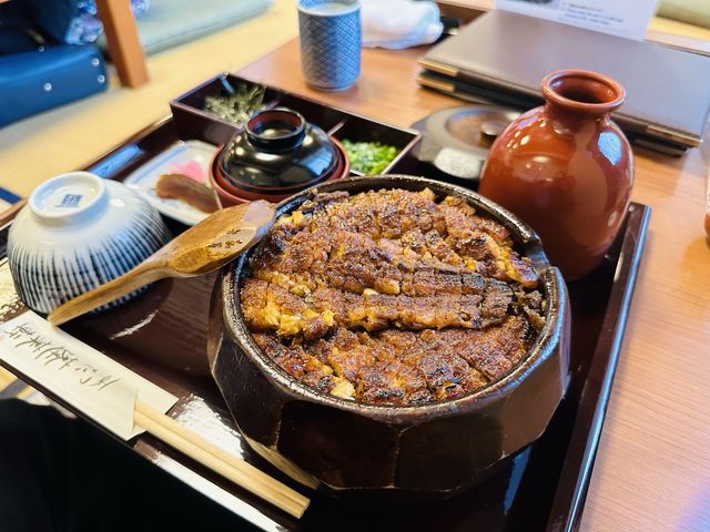 日本名古屋｜百年老店蓬萊軒