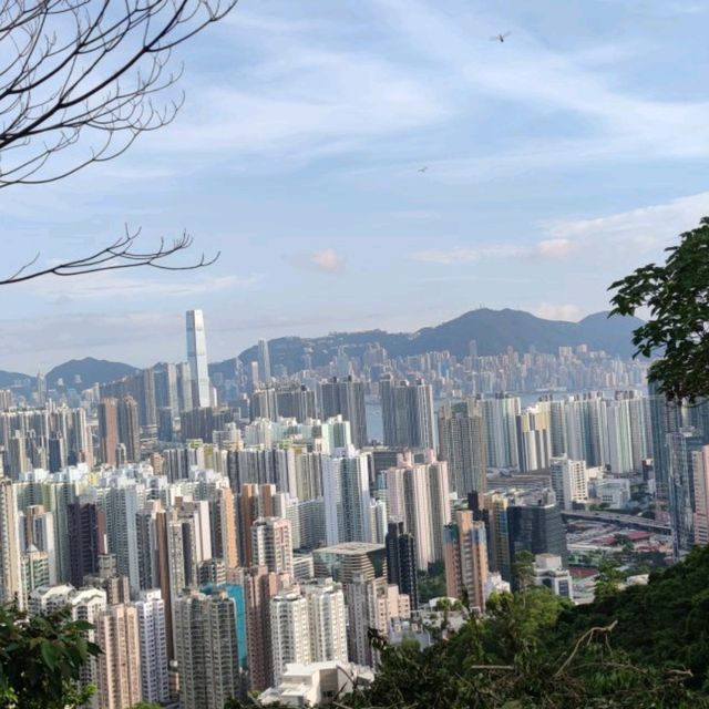 從鰂魚涌步行至大潭家樂徑途經小馬山