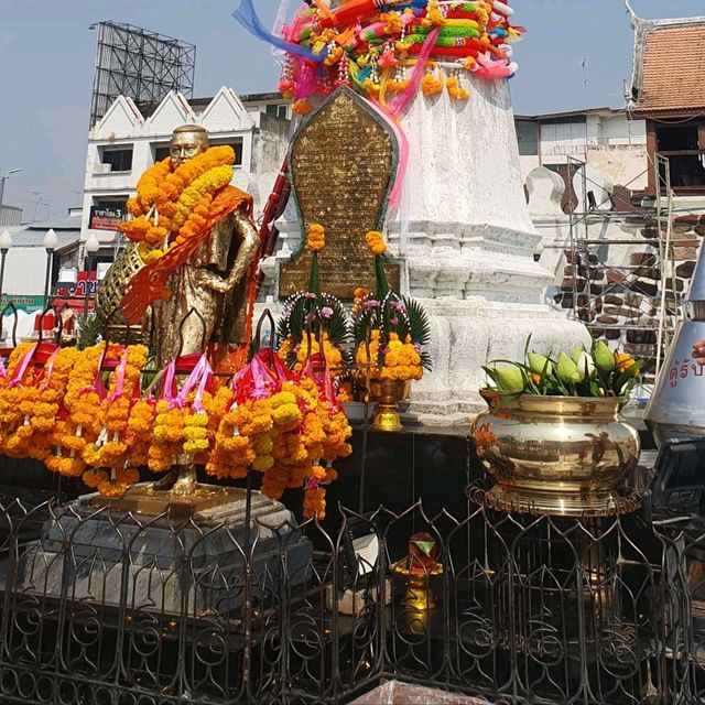 อนุสาวรีย์ท้าวสุรนารี (ย่าโม)