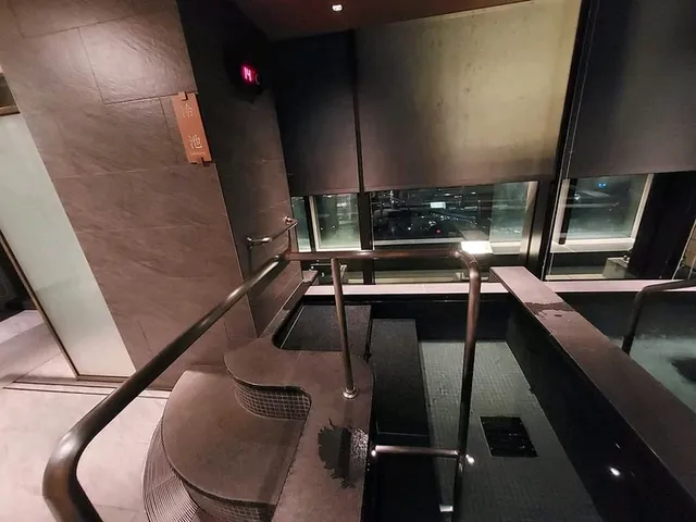 ［新光傑仕堡有氧酒店］享受碳酸泉，茶籽堂洗護髮乳很高級！