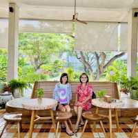 เวลาแห่งความสุขที่ The Standard Hua Hin