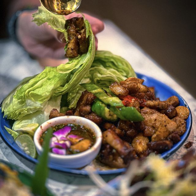 📍香港旺角｜青花 · 夢幻藍蝶花炒飯🦋 新派東南亞菜式推介🔥
