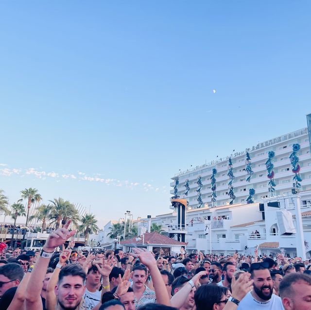 이비자 최고의 EDM 공연장 클럽, Ushuaia