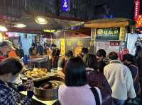 เดินตลาดนัดกลางคืน RAOHE Night Market
