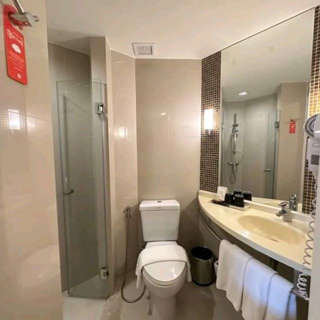 Ibis Riverside Bangkok โรงแรมราคาถูก ริมแม่น้ำเจ้าพระยา