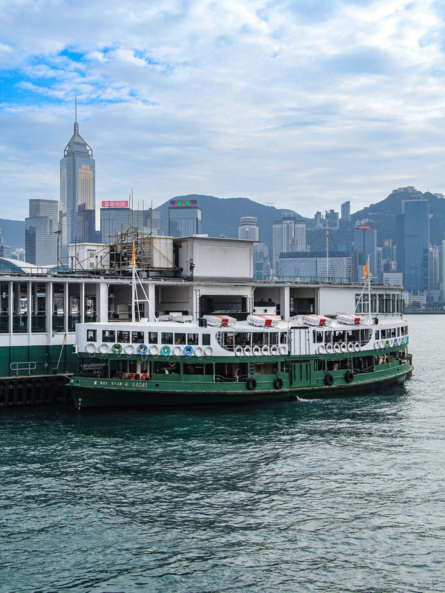 Hong Kong is a really beautiful city 🇭🇰
