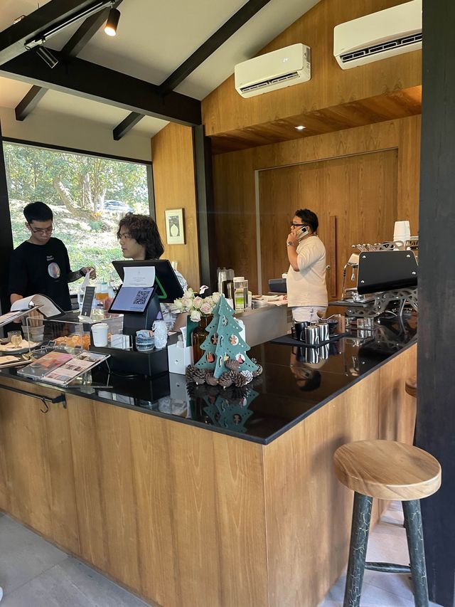 Rachel coffee & community 