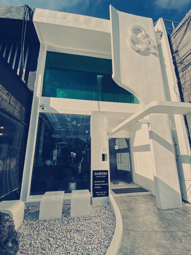 Saibora Cafe & Bar