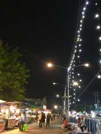 A large night market in Chaiyaphum