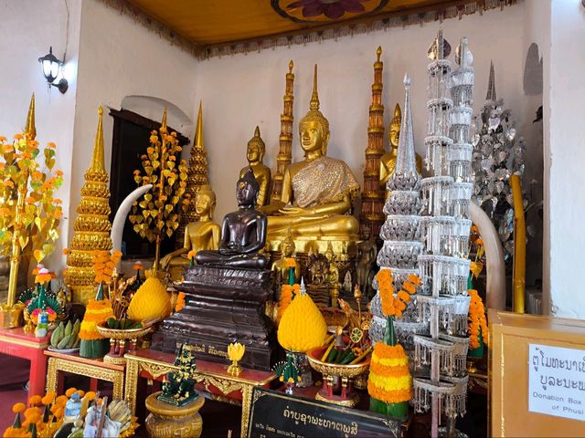 พระธาตุพูสี หลวงพระบาง