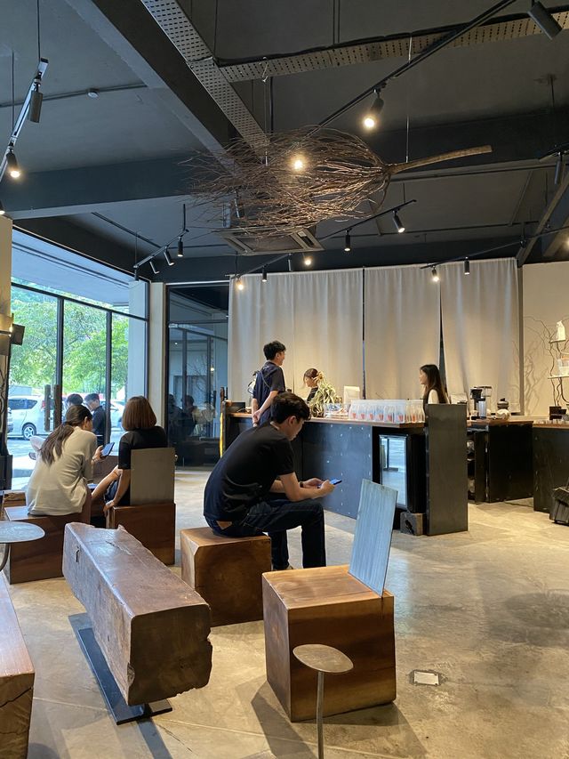 Minimalist Café for Coffee in KL 🇲🇾